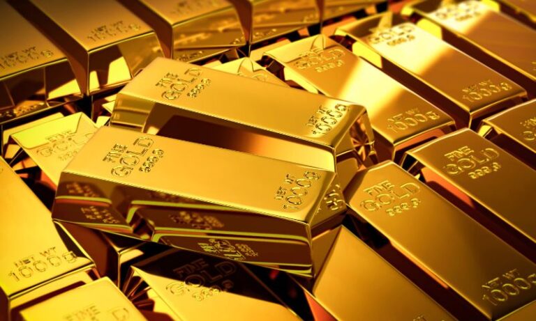 Gold prices up by Rs.200 per tola